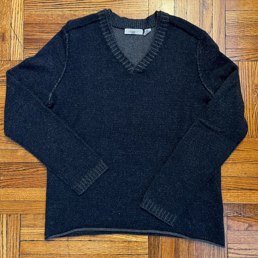 Men's sweater. 100% cashmere. Size L. The condition is very good. Blue and gray
